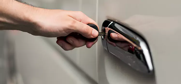 Why Choose Our Auto Locksmith Team in Mineola, NY?
