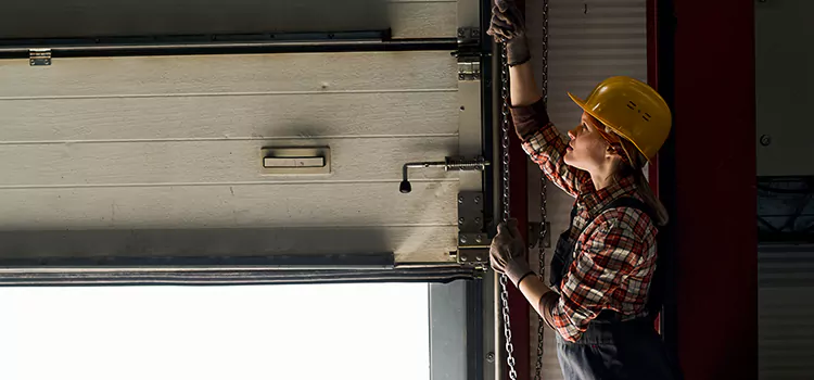 Addressing Common Garage Door Stoppage Issues in Mineola, NY