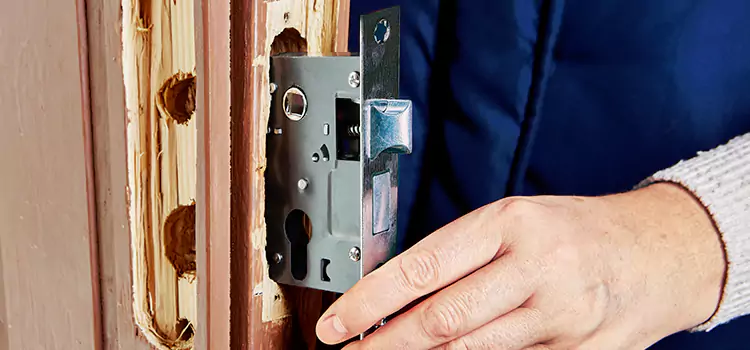 Garage Door Lock Replacement Mineola